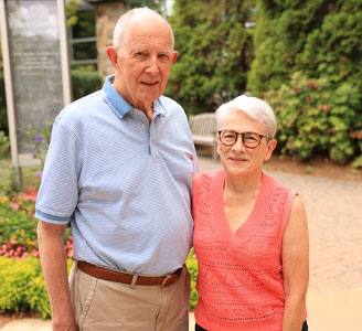 Linda and Gordon Potter. Links to their story